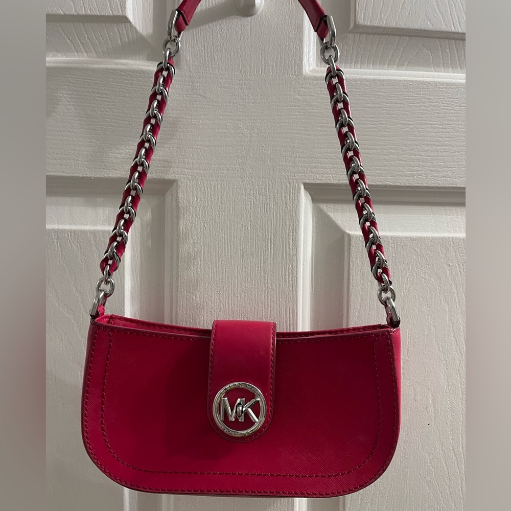 Michael Kors Fuchsia Chain Shoulder Bag
